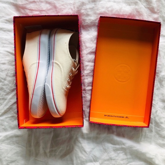 Tory Burch Canvas Murray Sneaker - Picture 3 of 8